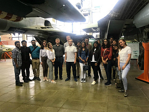 Студенты из Индии посетили с экскурсией МАИ