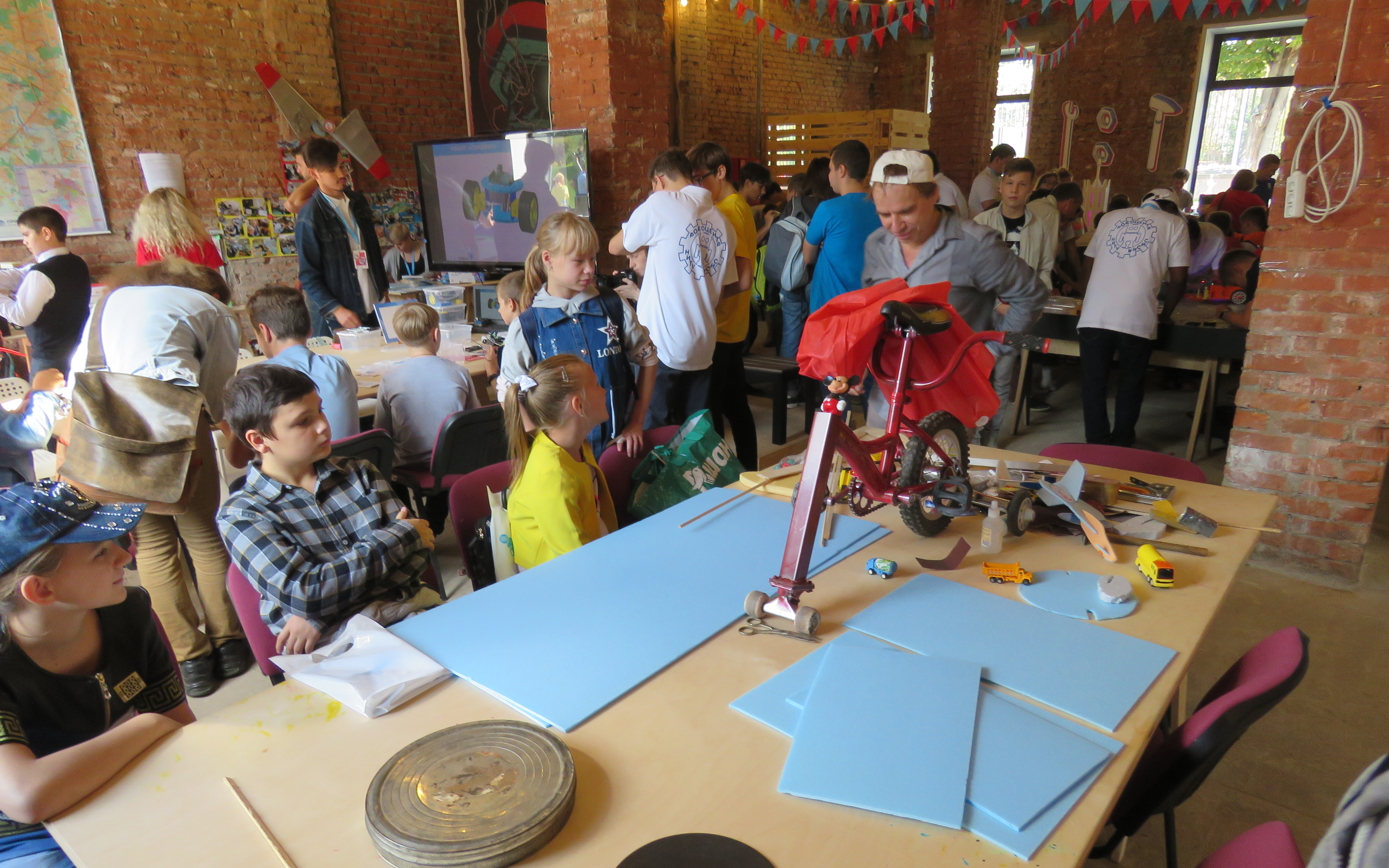 ЦТПО провёл мастер-классы для школьников на фестивале MakerFaireMoscow