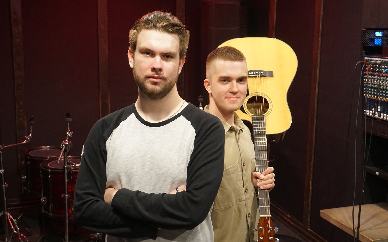 Дуэт из программистов: как студенты МАИ создали вдохновляющий музыкальный коллектив