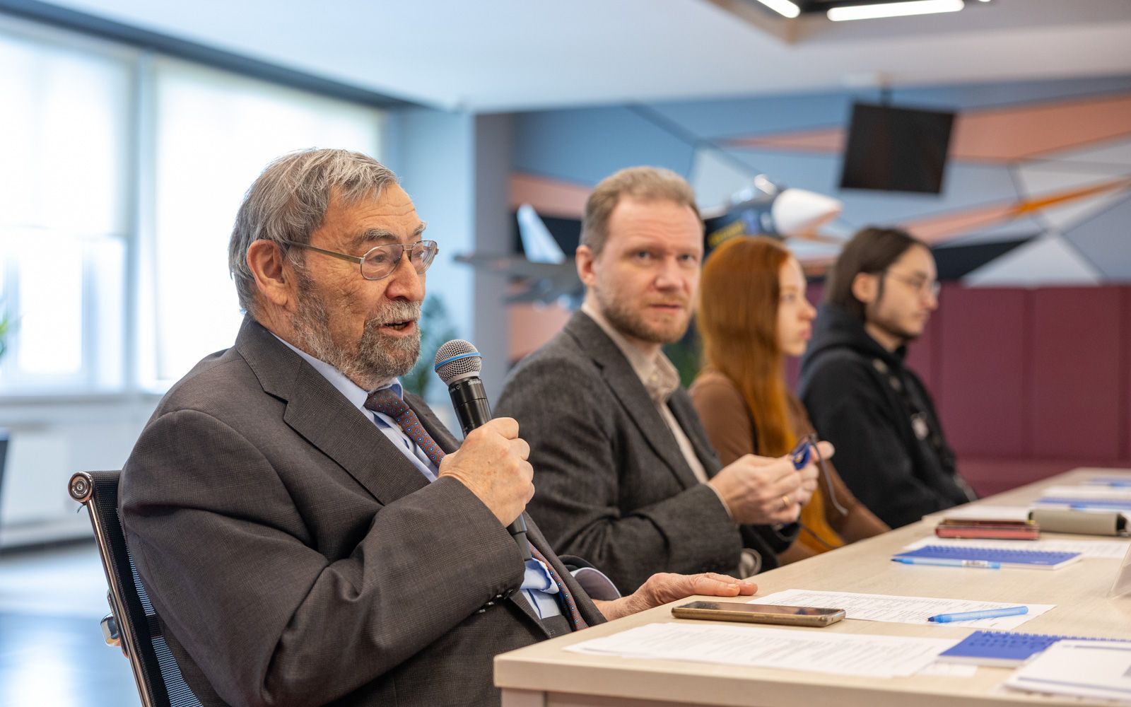 Вызовы и точки роста: в МАИ обсудили будущее радиолокационных спутников дистанционного зондирования Земли 