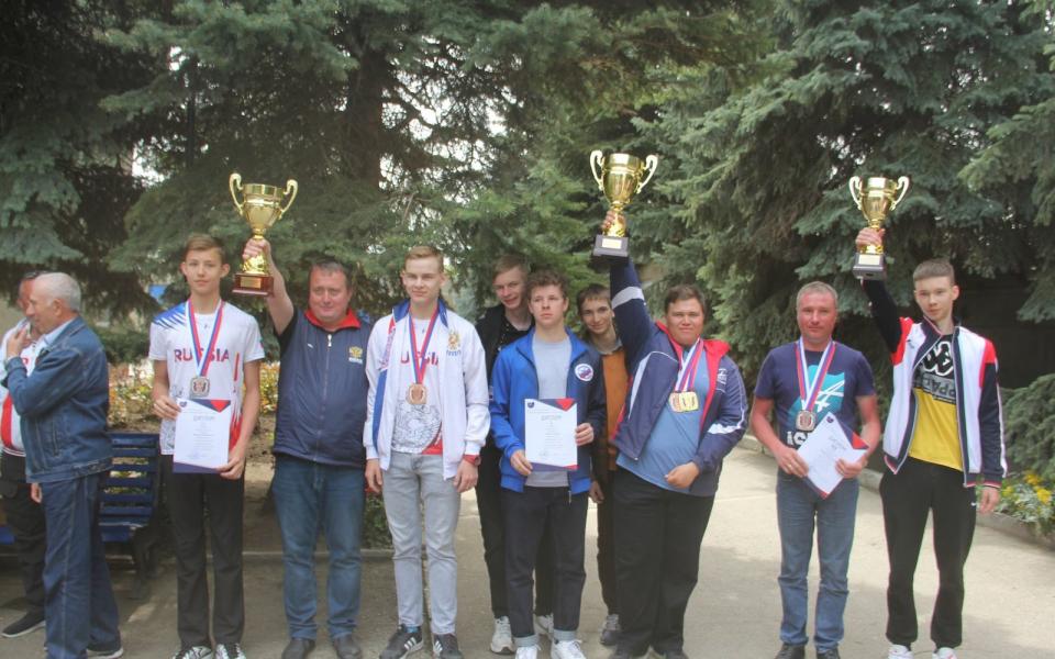 Маёвцы — чемпионы России по авиамодельному спорту в классе моделей ракет