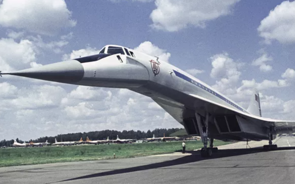 Исторический полёт: как Ту-144 опередил «Конкорд», что помешало ему остаться в небе и есть ли будущее у сверхзвуковой авиации