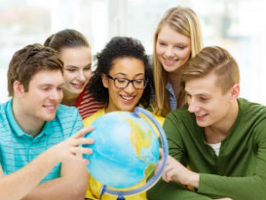 Учись, студент: как отмечают главный студенческий праздник в разных странах мира