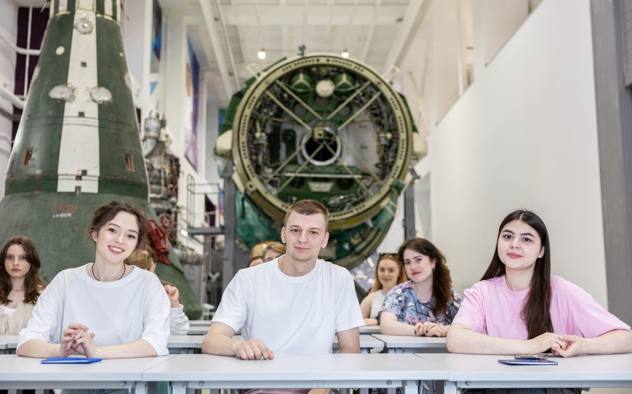 Космические аппараты будущего и проекты для РОС: как студенты МАИ осваивают перспективные технологии