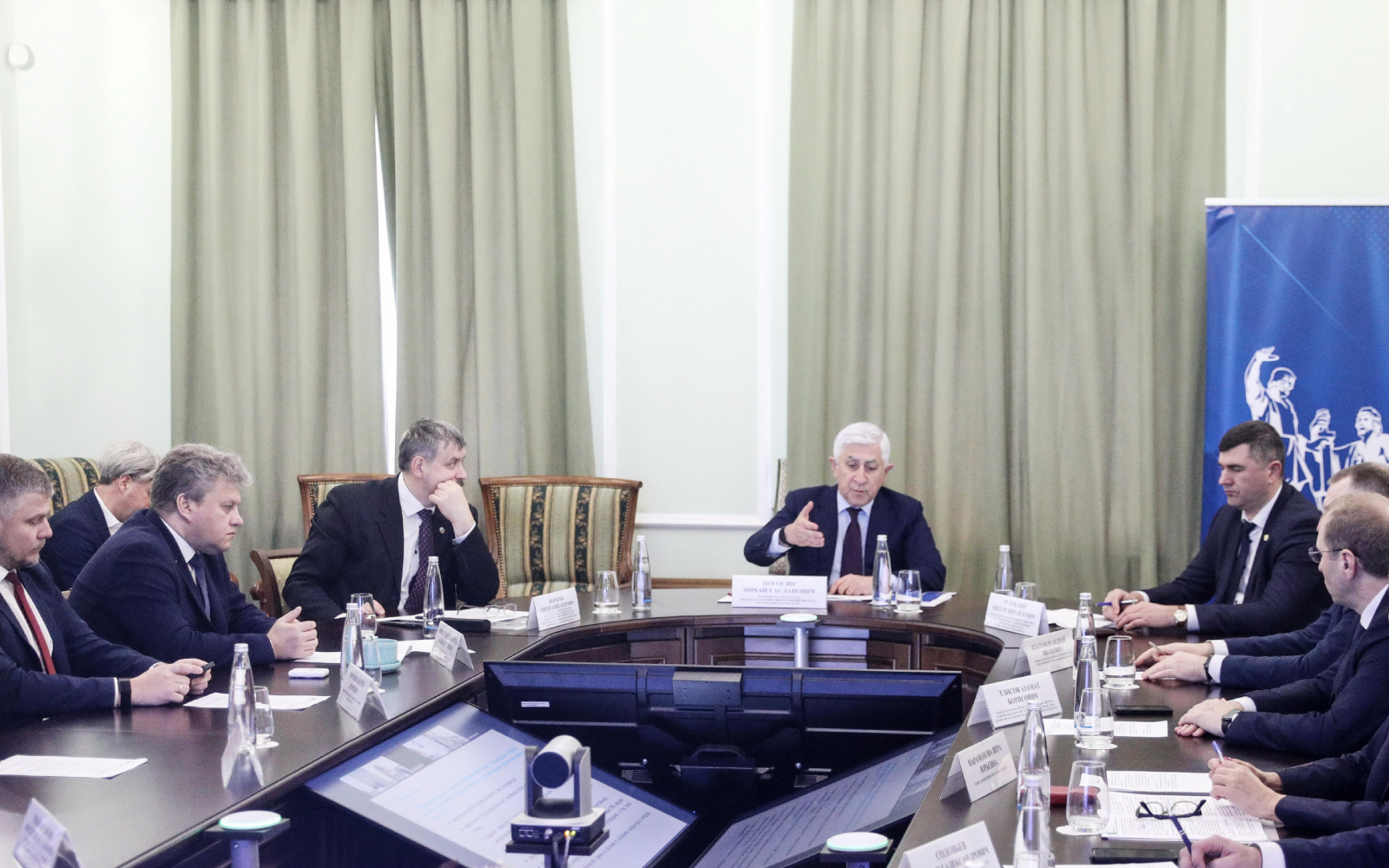 Михаил Погосян принял участие в обсуждении стратегии развития аспирантуры для индустрии и науки