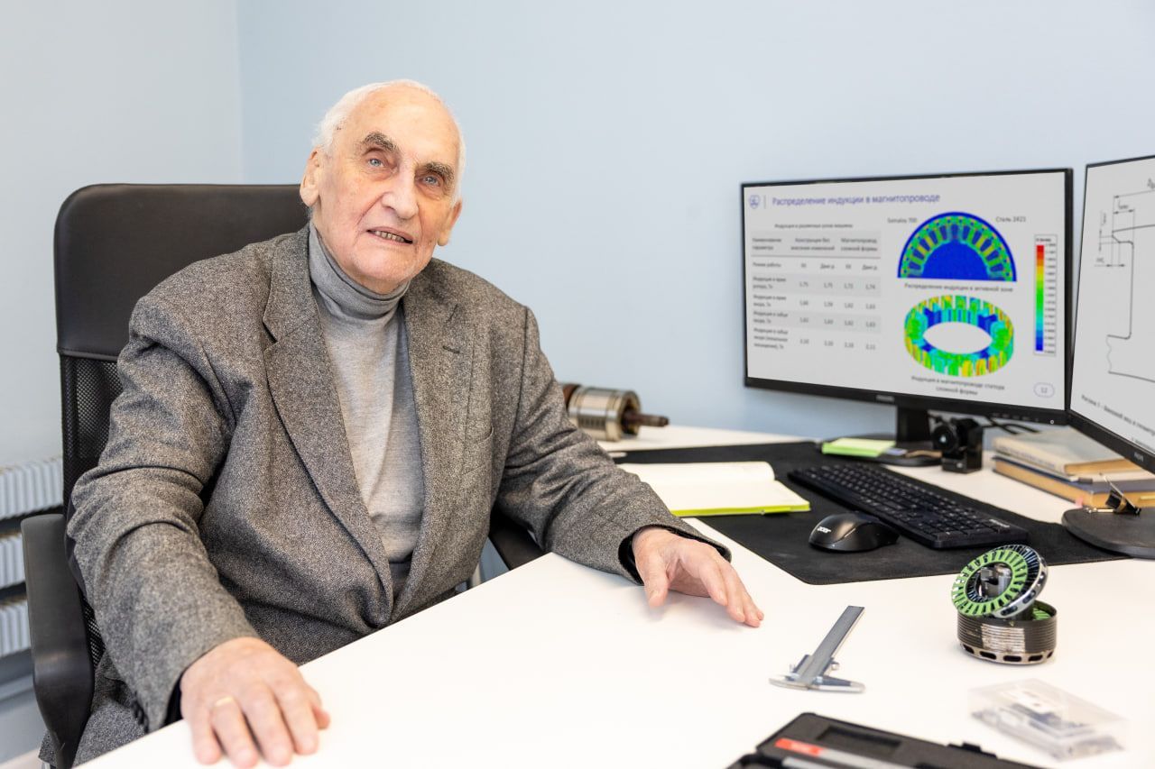 Профессор — ровесник МАИ: «Нас научили не бояться будущего. Нас научили его создавать»