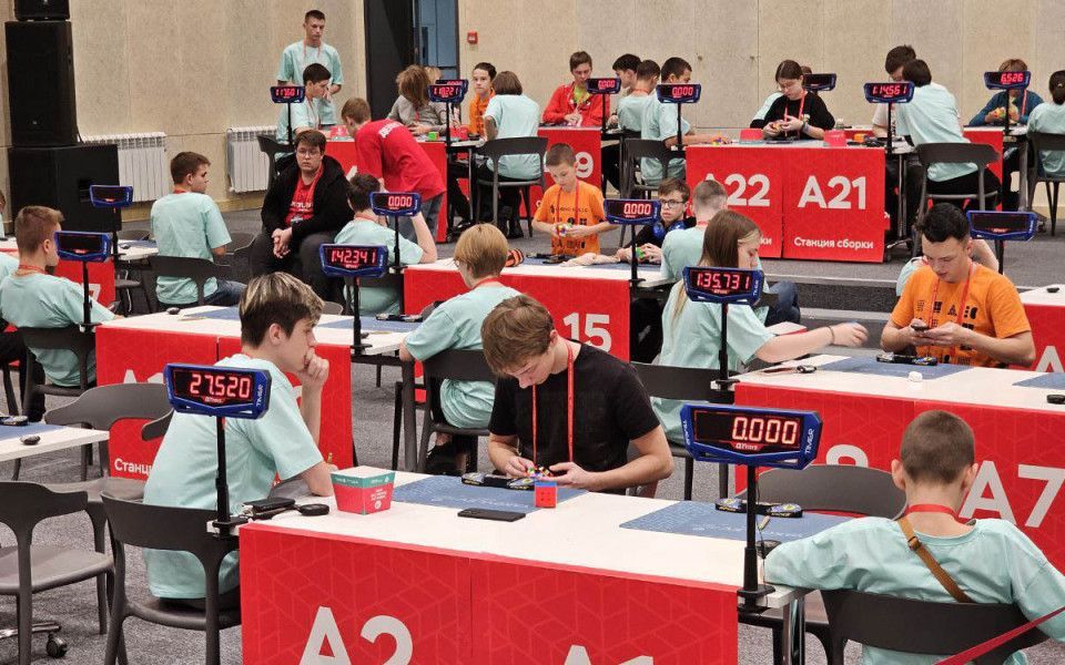 В МАИ стартовал чемпионат России по сборке головоломок Yakovlev Russia Cup 2024