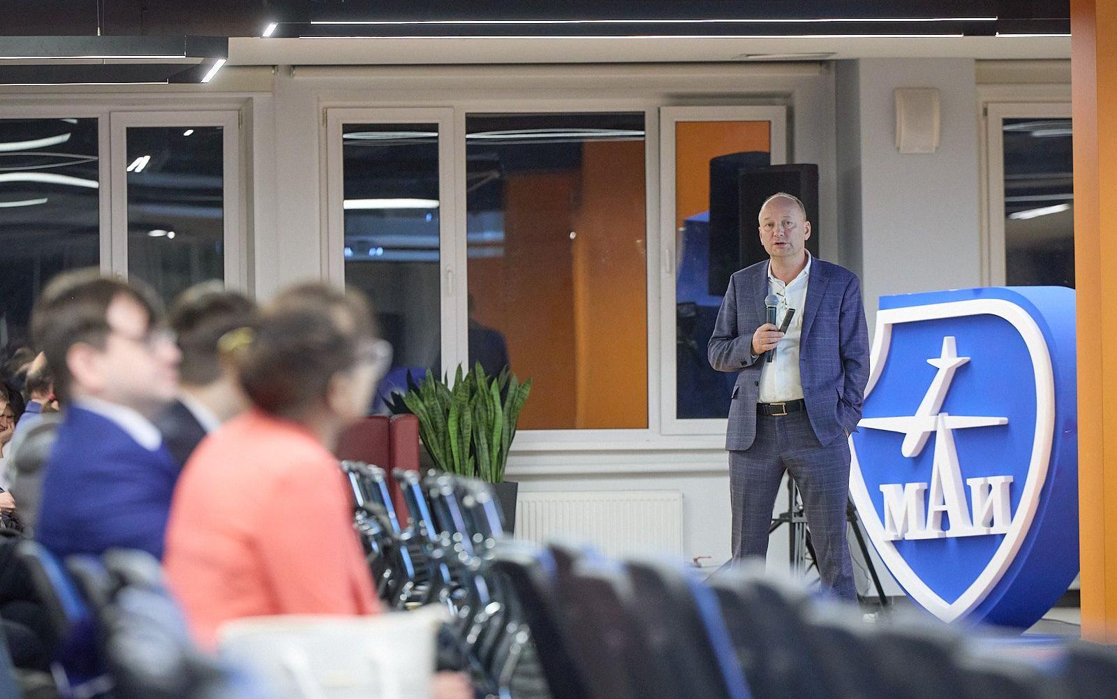 Анатолий Гайданский: «Композиты позволят снизить вес планера примерно на 15%»  