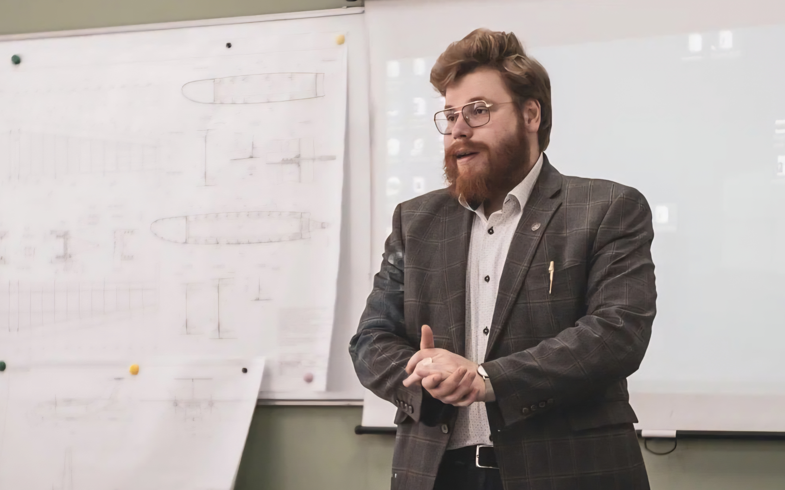 «Мне нравятся сложные задачи»: преподаватель, учёный и инженер МАИ Денис Духновский – о своём пути в авиастроении
