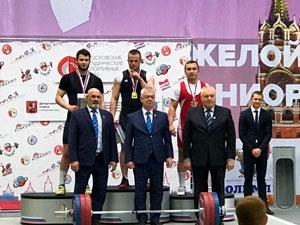 Маёвцы стали вице-чемпионами соревнований по тяжёлой атлетике 