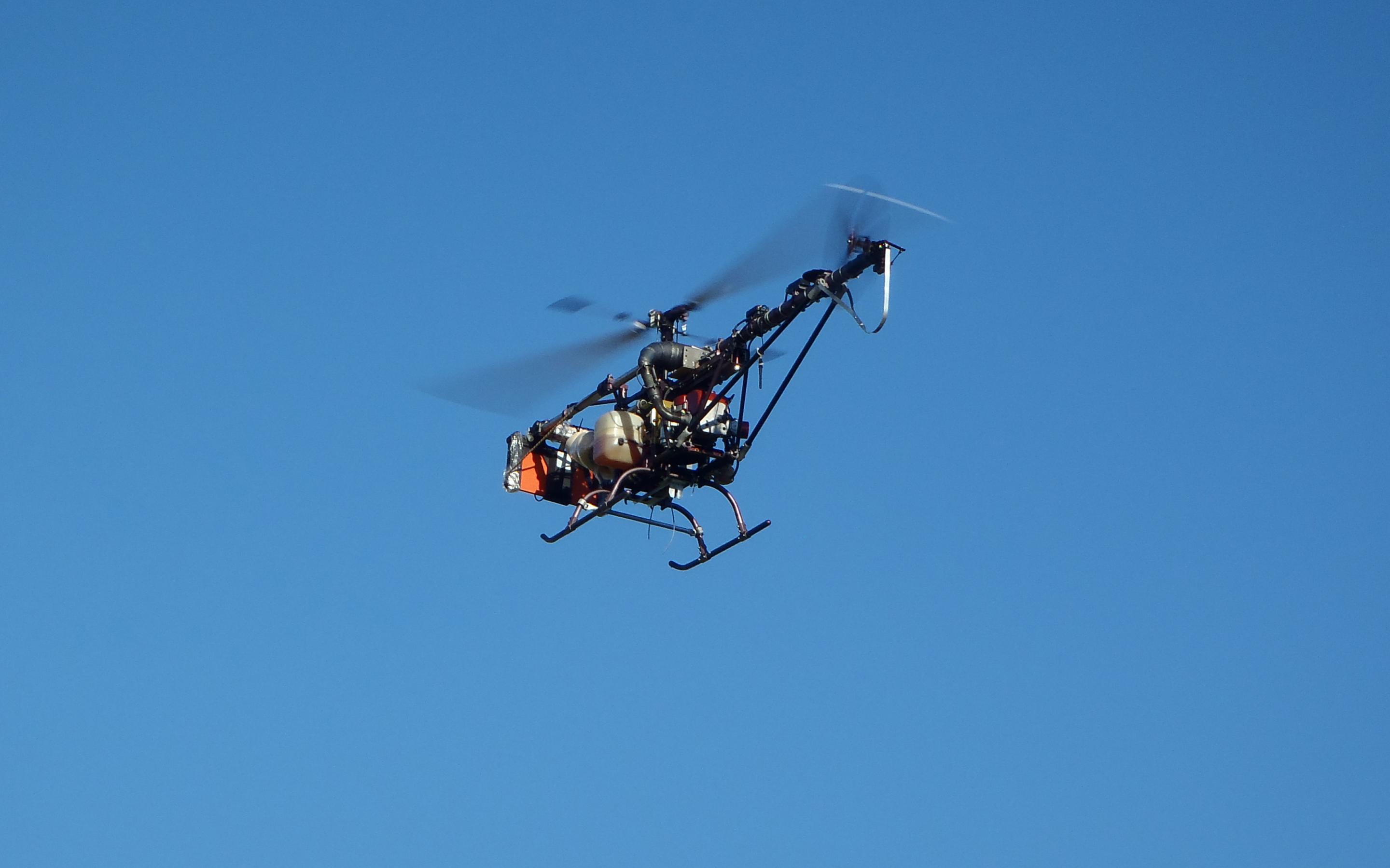 Доставит груз и потушит пожар: в МАИ создают беспилотный вертолёт гражданского назначения