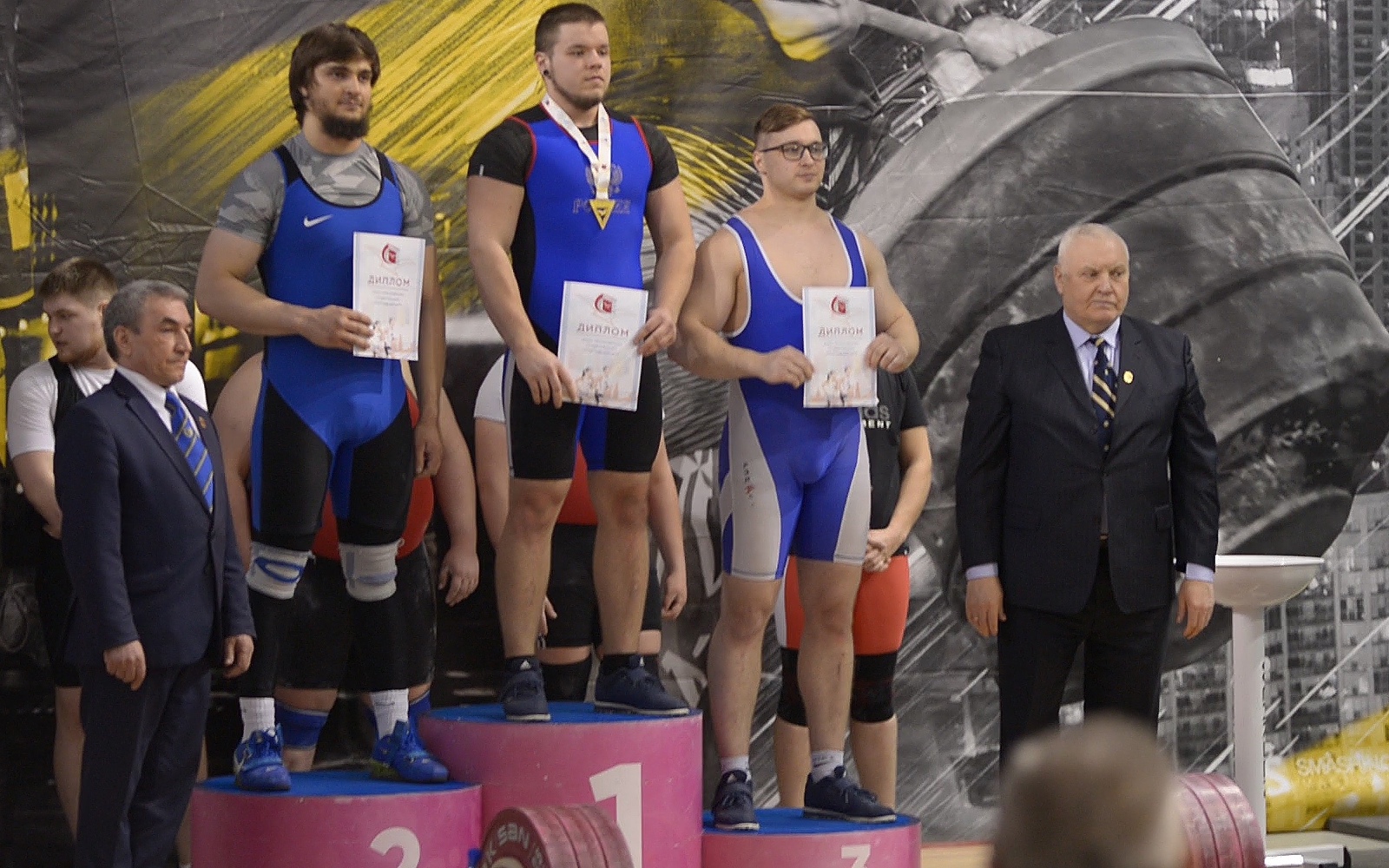 Маёвец завоевал золото в соревнованиях по тяжёлой атлетике