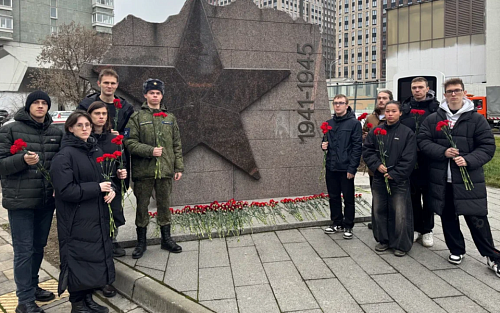 Маёвцы почтили память погибших в Битве за Москву