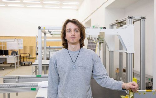 Почему «Зоркий» — не аналог Starlink, и какая маёвская спутниковая технология может составить конкуренцию проекту Space X