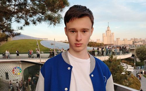 «Программируй до последнего и не теряй надежды»: первокурсник МАИ — о победе на хакатоне Весенней школы информационных технологий и искусственного интеллекта 