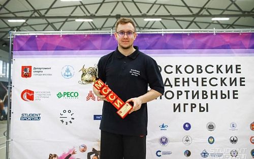 «Капоэйра — это чувство полёта»: как студент МАИ Тимофей Тихонов стал чемпионом России