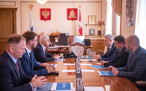 Губернатор Смоленской области и ректор МАИ обсудили подготовку кадров для СмАЗ