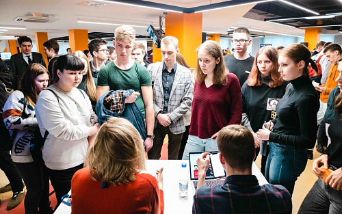 Не только Яндекс: какие вакансии предложили айтишникам на карьерном митапе в МАИ