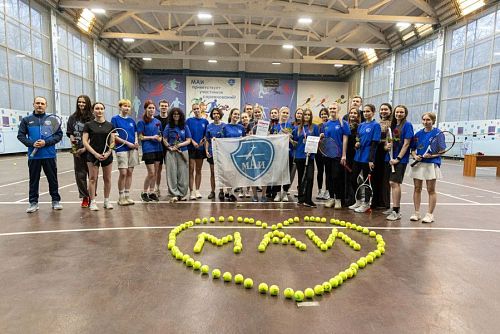 Подача на победу: в МАИ состоялся женский теннисный турнир 