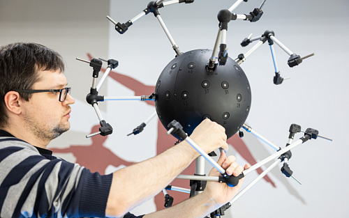 Полёт в тишине: в МАИ разрабатывают методику снижения шума в салоне самолёта