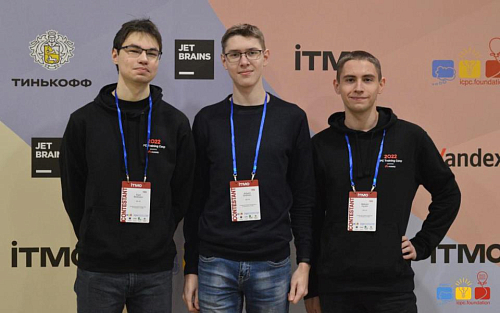 Маёвцы — призёры Североевразийского финала чемпионата мира по программированию