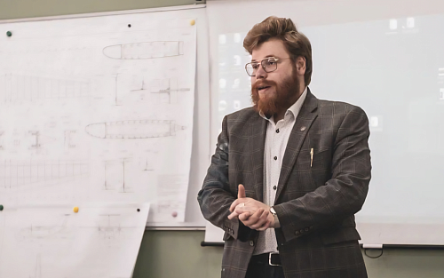 «Мне нравятся сложные задачи»: преподаватель, учёный и инженер МАИ Денис Духновский – о своём пути в авиастроении