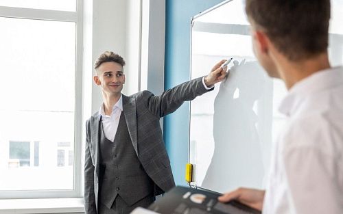 Превратить диплом в бизнес-проект: студенты МАИ начнут выполнять ВКР в виде стартапов