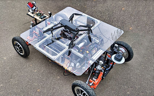 Робот, дрон и нейросеть: как устроен маёвский комплекс для осмотра самолётов